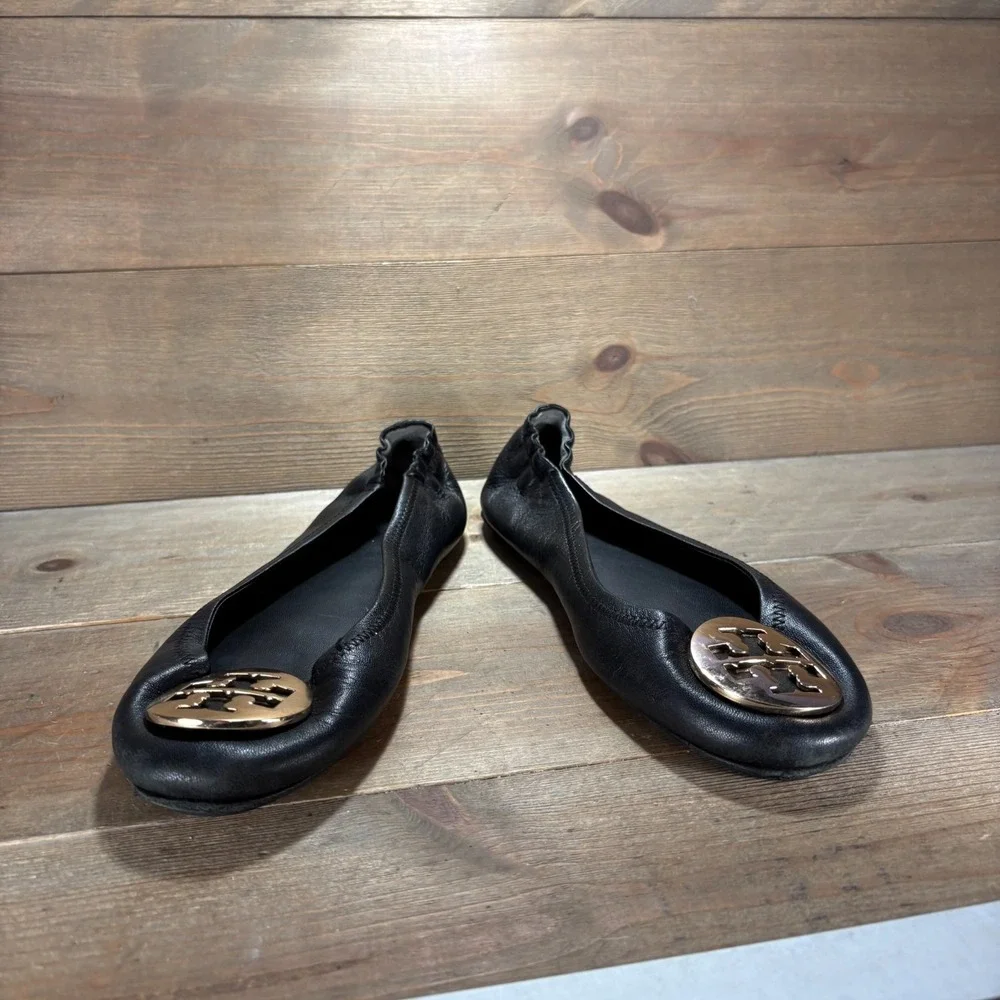 Tory Burch Minnie Womens size 9 shoes Black Leather Gold Logo Ballet flats